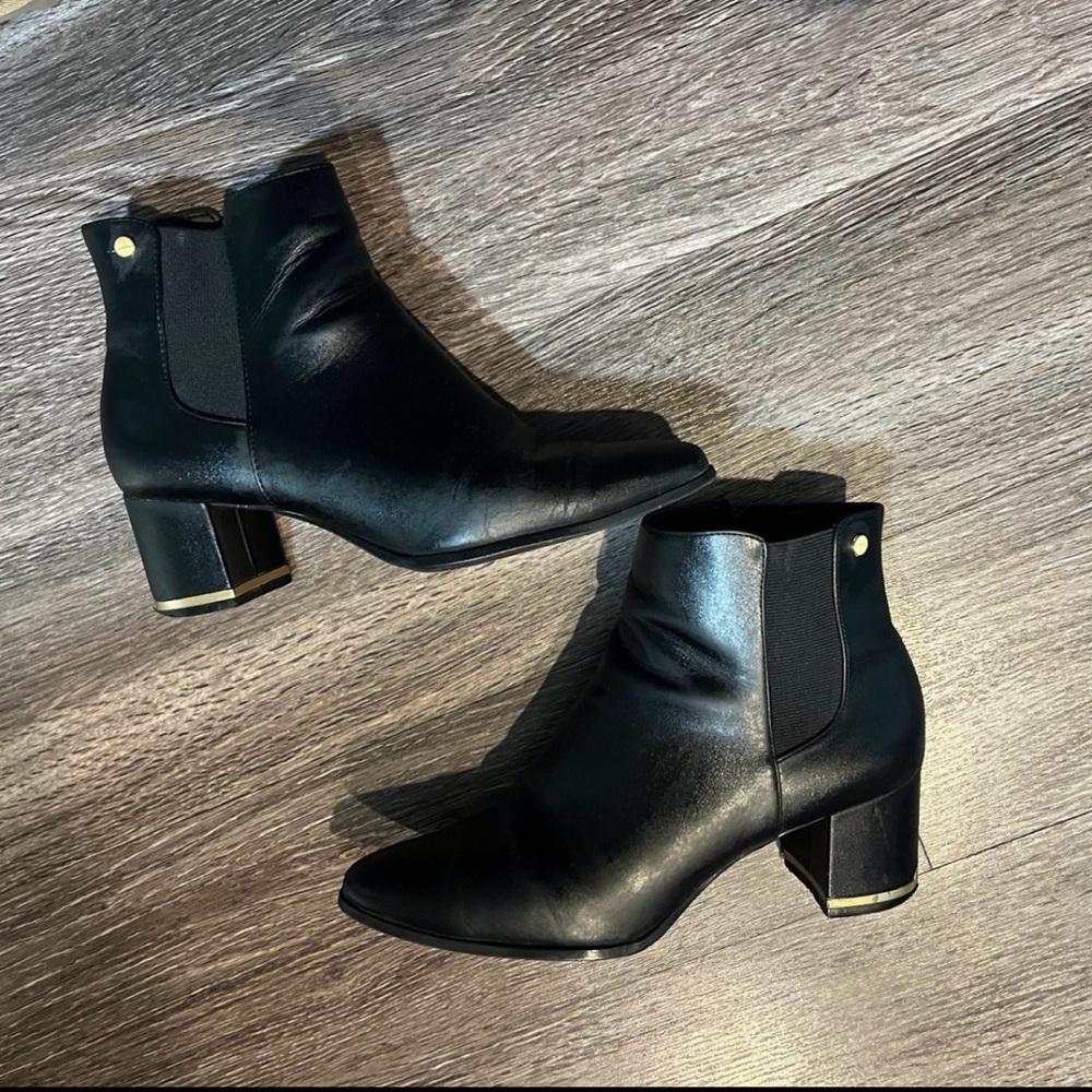 Calvin Klein leather heels Size 38.5/US 8